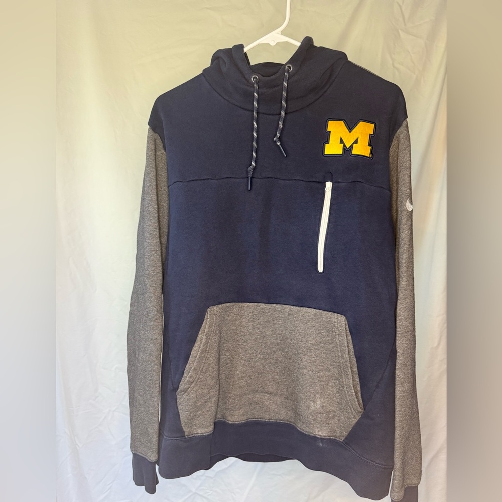 Nike Men’s Michigan Football Hoodie - Size L